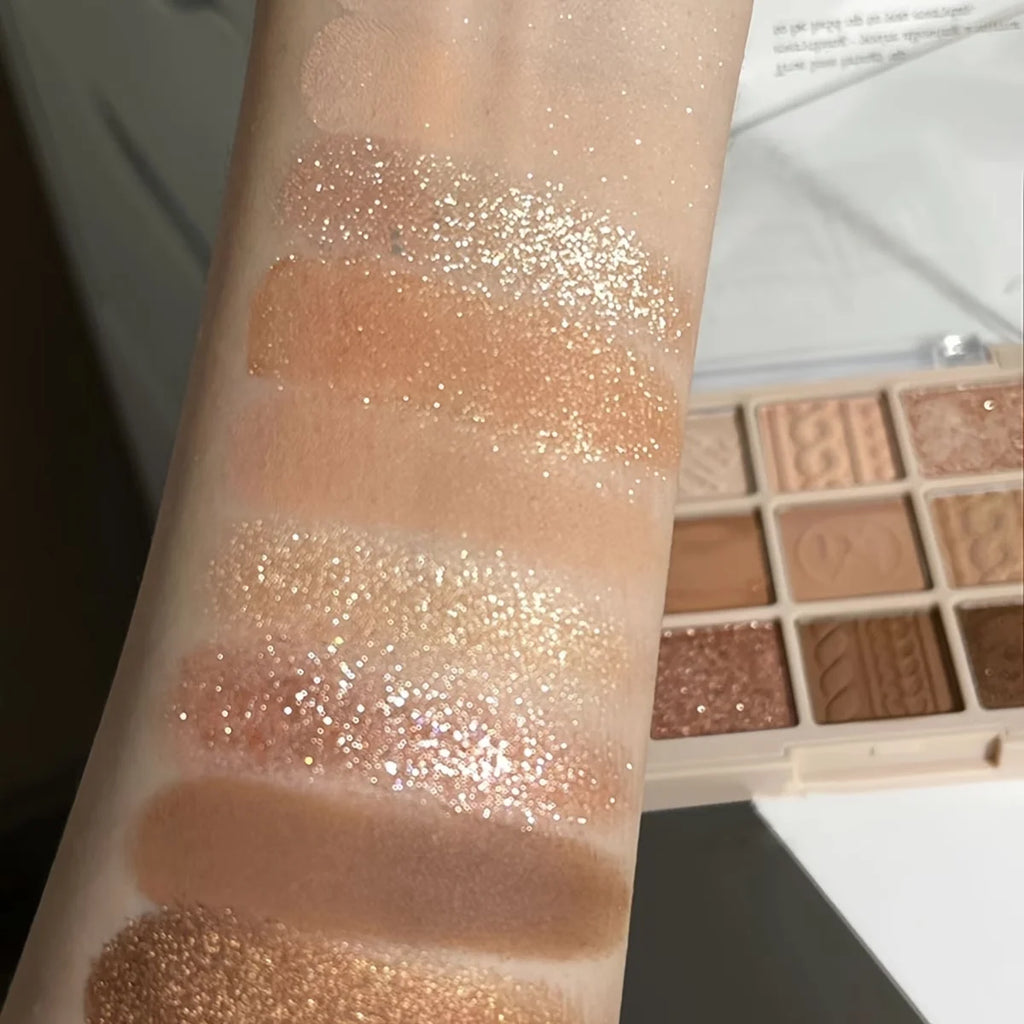 9-Shade Earth Tone Eyeshadow Palette