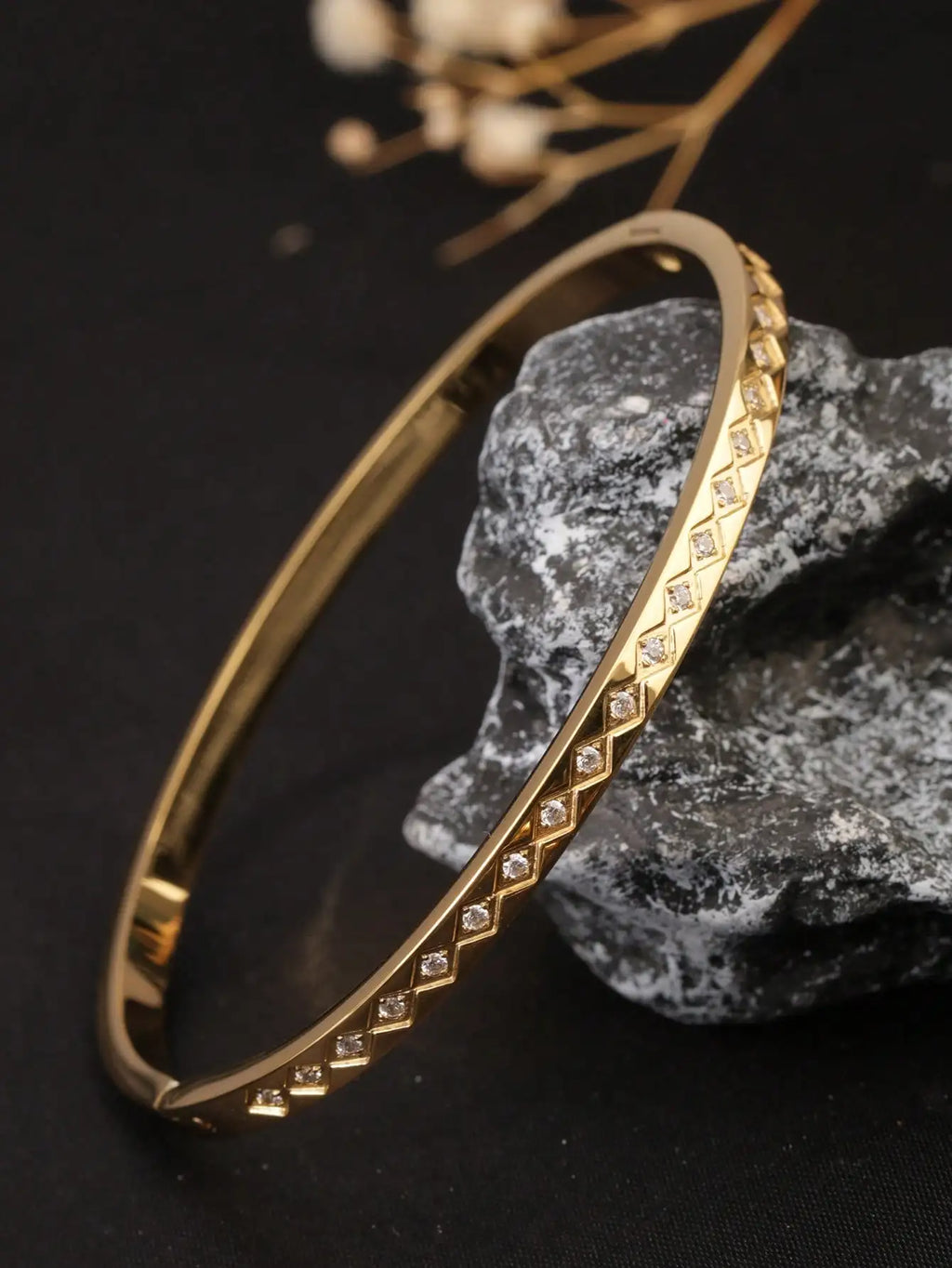 18K Gold Plated Geometric Rhombus Cuff Bracelet – Sparkling Rhinestone, Stainless Steel, Elegant Minimalist Jewelry for Women ✅FREE UK Delivery